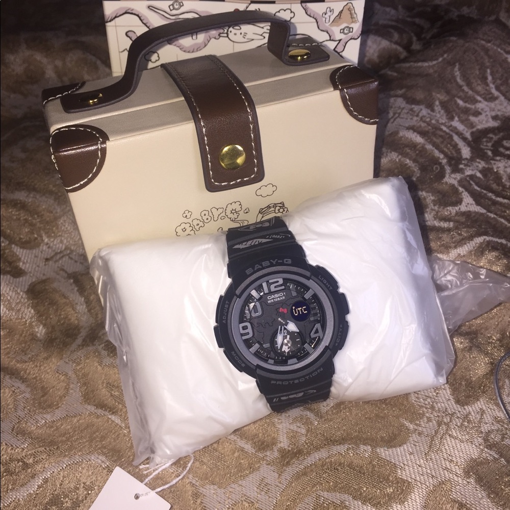 NWT Baby G Hello Kitty Watch